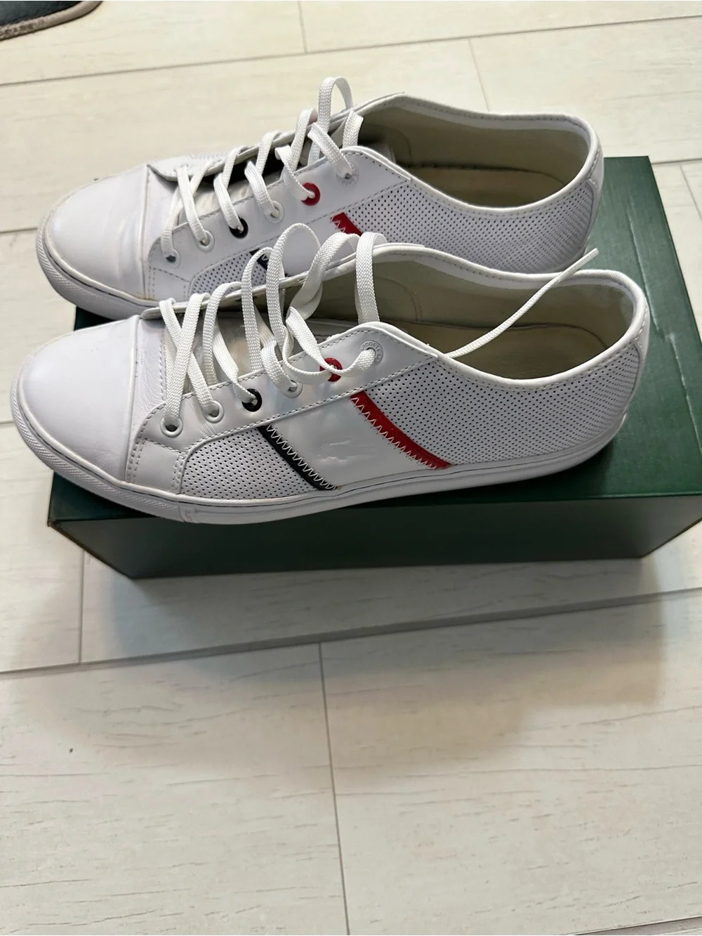 Lacoste Men's White Casual Lace-Up Sneakers with Red & Blue Accent